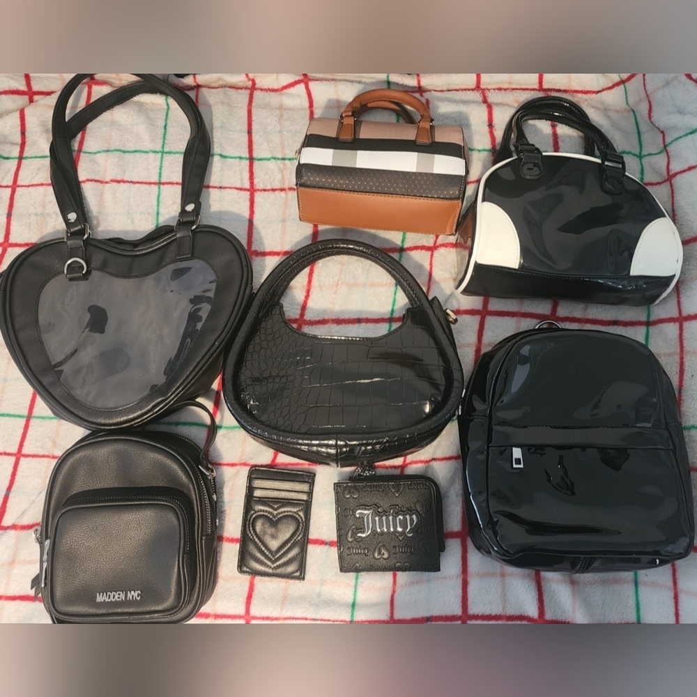 Selling multiple purses, each a different price.